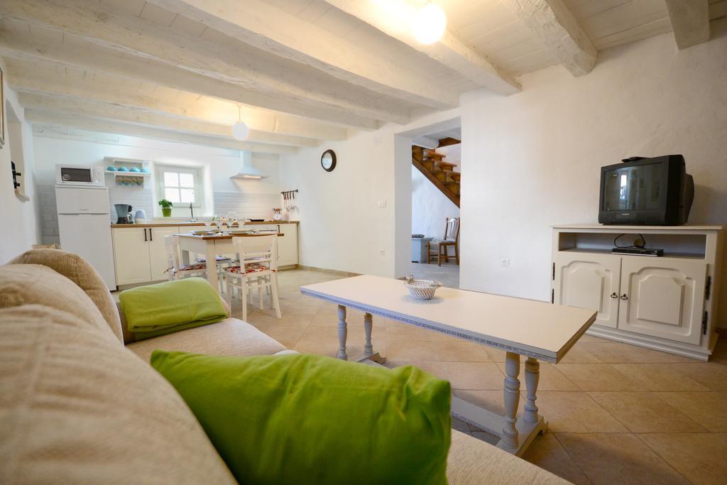 Holiday Home Nono Frane Lindar Ruang foto