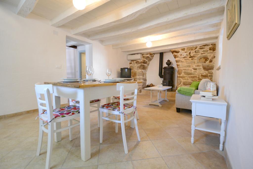 Holiday Home Nono Frane Lindar Ruang foto
